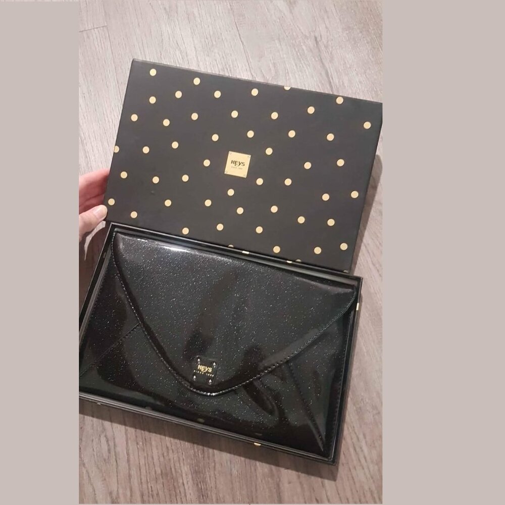 Heys Envelope Style Clutch Purse